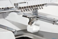 Brother PR1055X Stickmaschine inklusive Kappenrahmen-Set