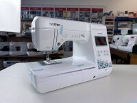 Brother Innov-is F560 Nähmaschine inklusive...