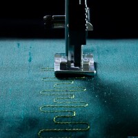 PFAFF expression™ 715